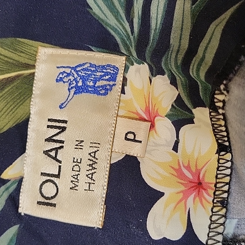 Vintage Lolani Hawaiian dress. Size P.